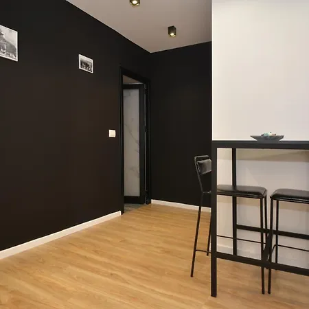 Apartment Central *