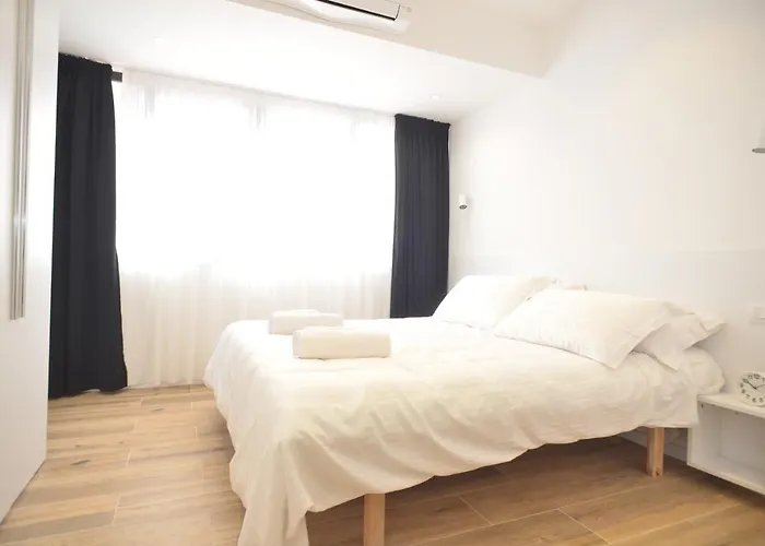 Central ティラナ